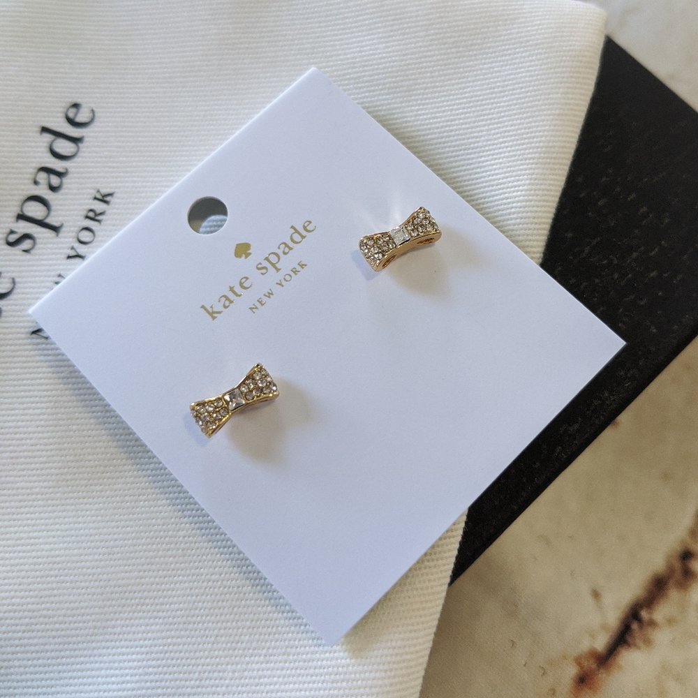 🎁 Kate Spade Ready Set Bow Pave Bow Studs - Picture 2 of 7